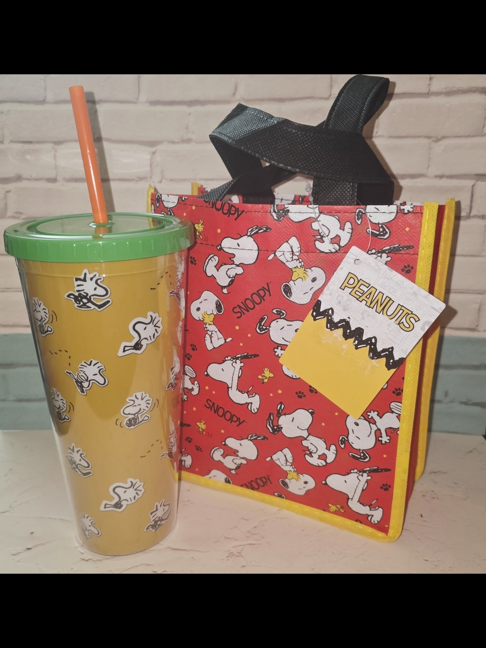 Peanuts Snoopy Red Reuseable Gift Bag & Woodstock Yellow & Grn Tumbler Gift Set